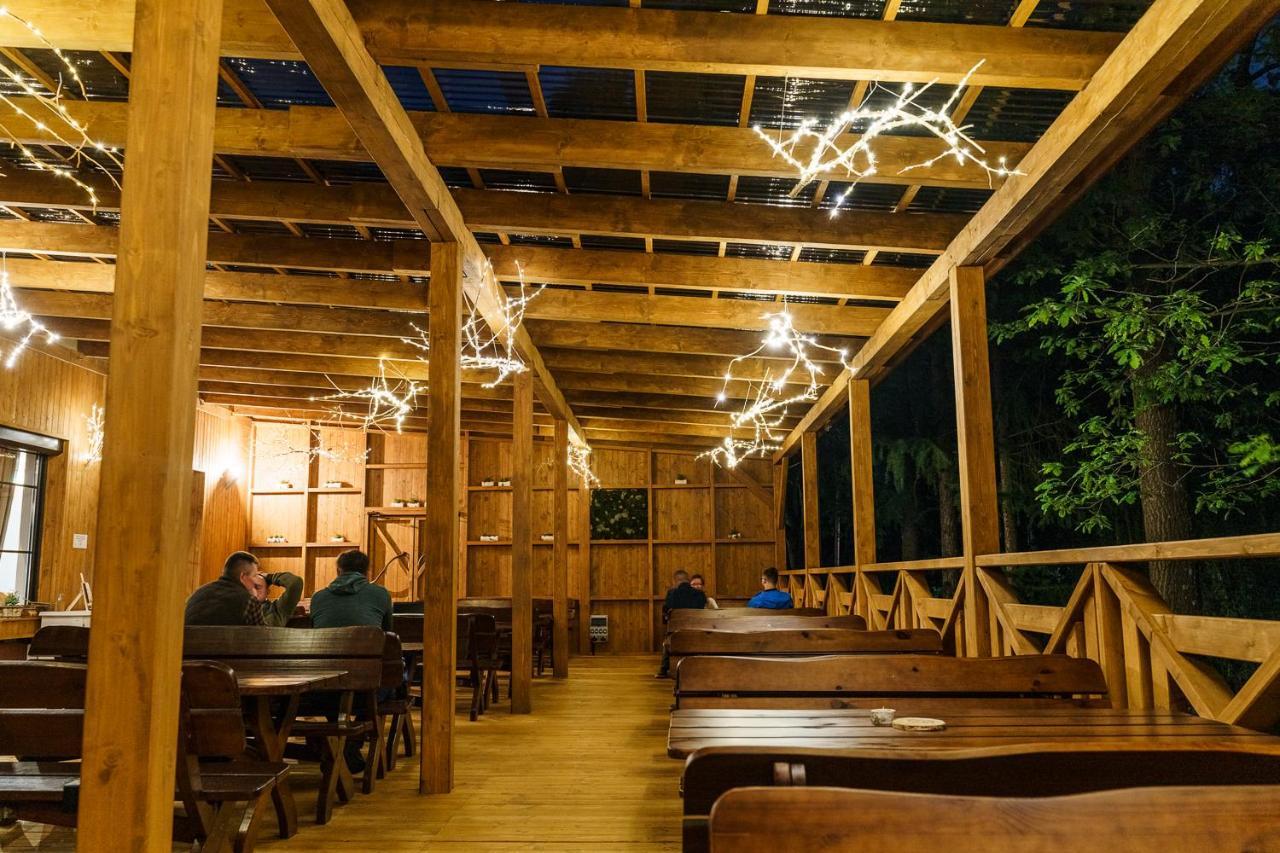 Zloty Jelen - Restauracja I Dom Goscinny Potok Zloty Esterno foto