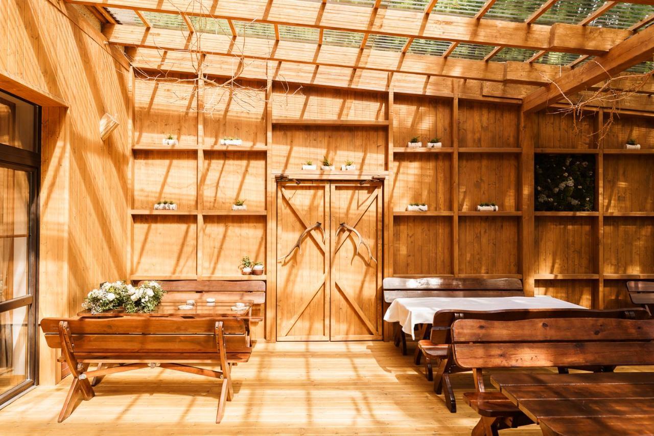 Zloty Jelen - Restauracja I Dom Goscinny Potok Zloty Esterno foto