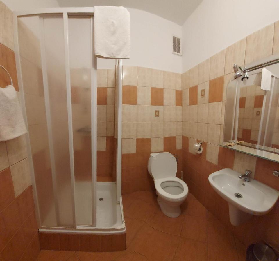 Zloty Jelen - Restauracja I Dom Goscinny Potok Zloty Esterno foto