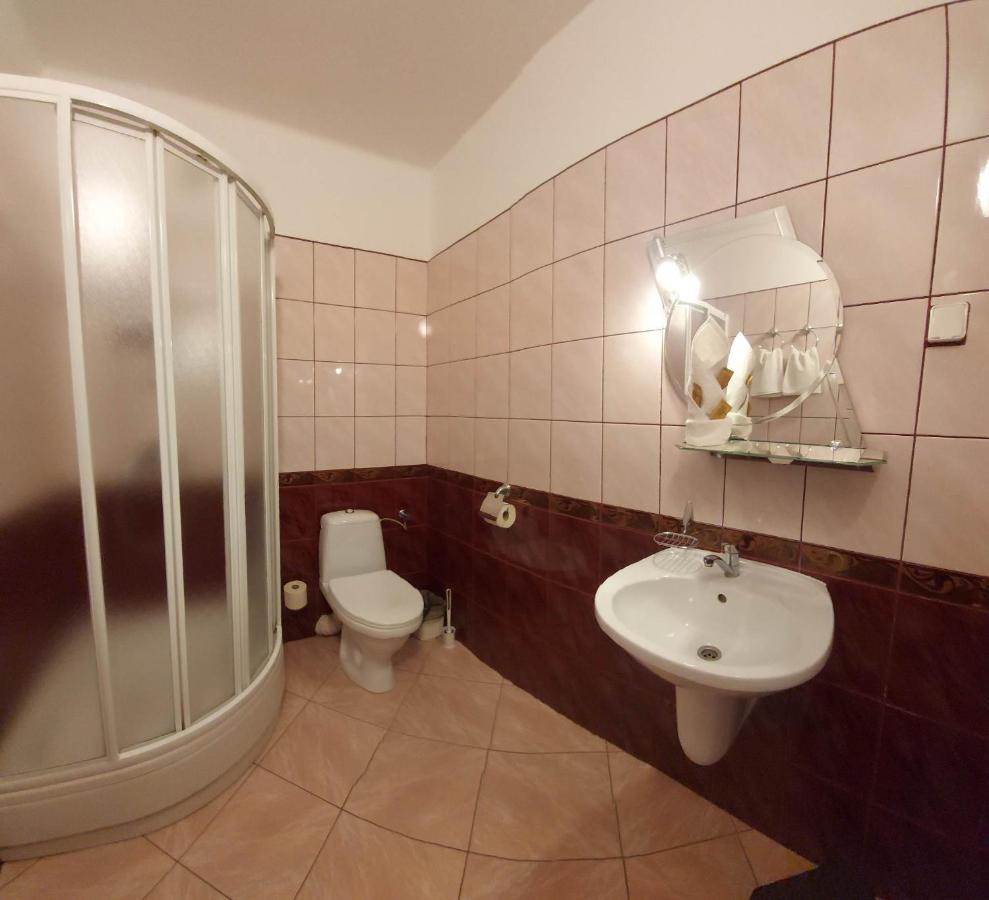 Zloty Jelen - Restauracja I Dom Goscinny Potok Zloty Esterno foto
